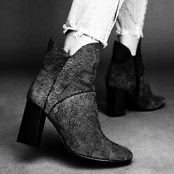 Anthropologie Shoes - Stylish Seychelles x Anthropologie Booties